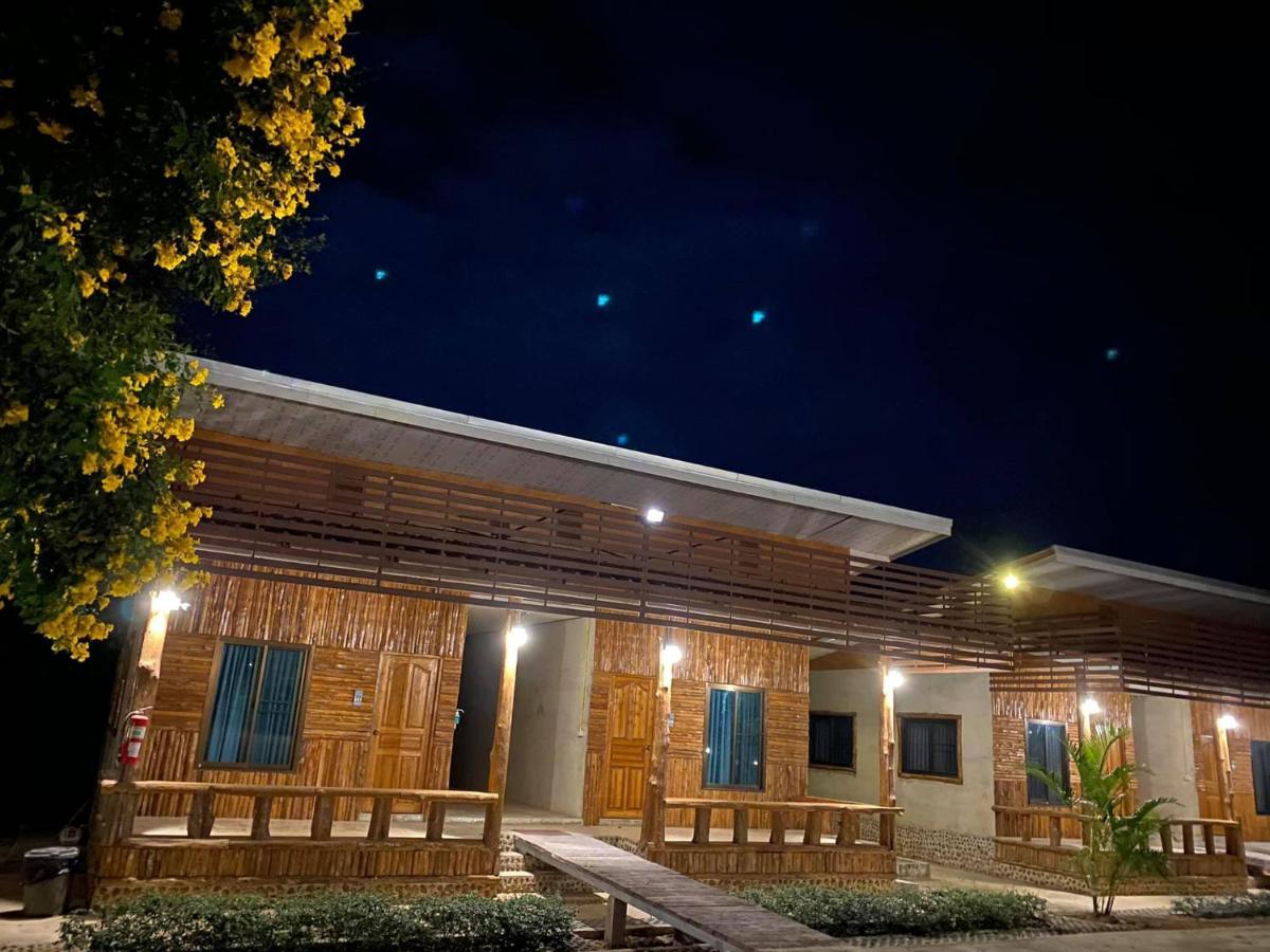 Baan Khue Wieng Resort Mae Sariang Zewnętrze zdjęcie