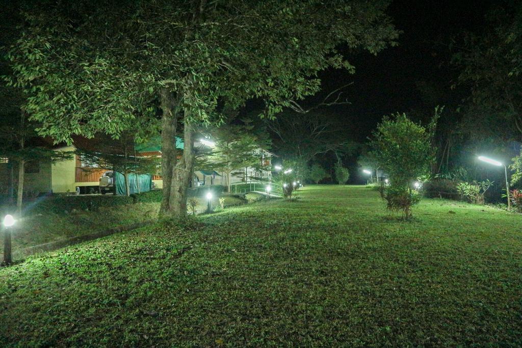 Baan Khue Wieng Resort Mae Sariang Zewnętrze zdjęcie